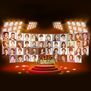 边查下面边吸奶很爽
