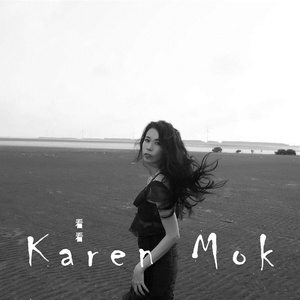 边查下面边吸奶很爽
