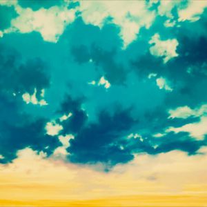 边查下面边吸奶很爽
